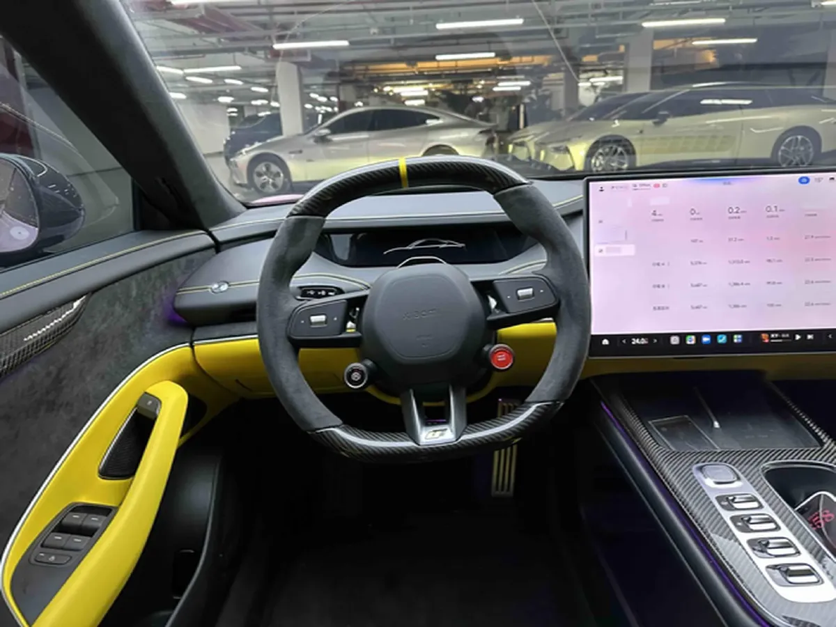 2025 MI SU7 Ultra BEV 93.7KWH,autocango,china used car exporter,china ev exporter,chinese used car exporter,chinese used ev exporter