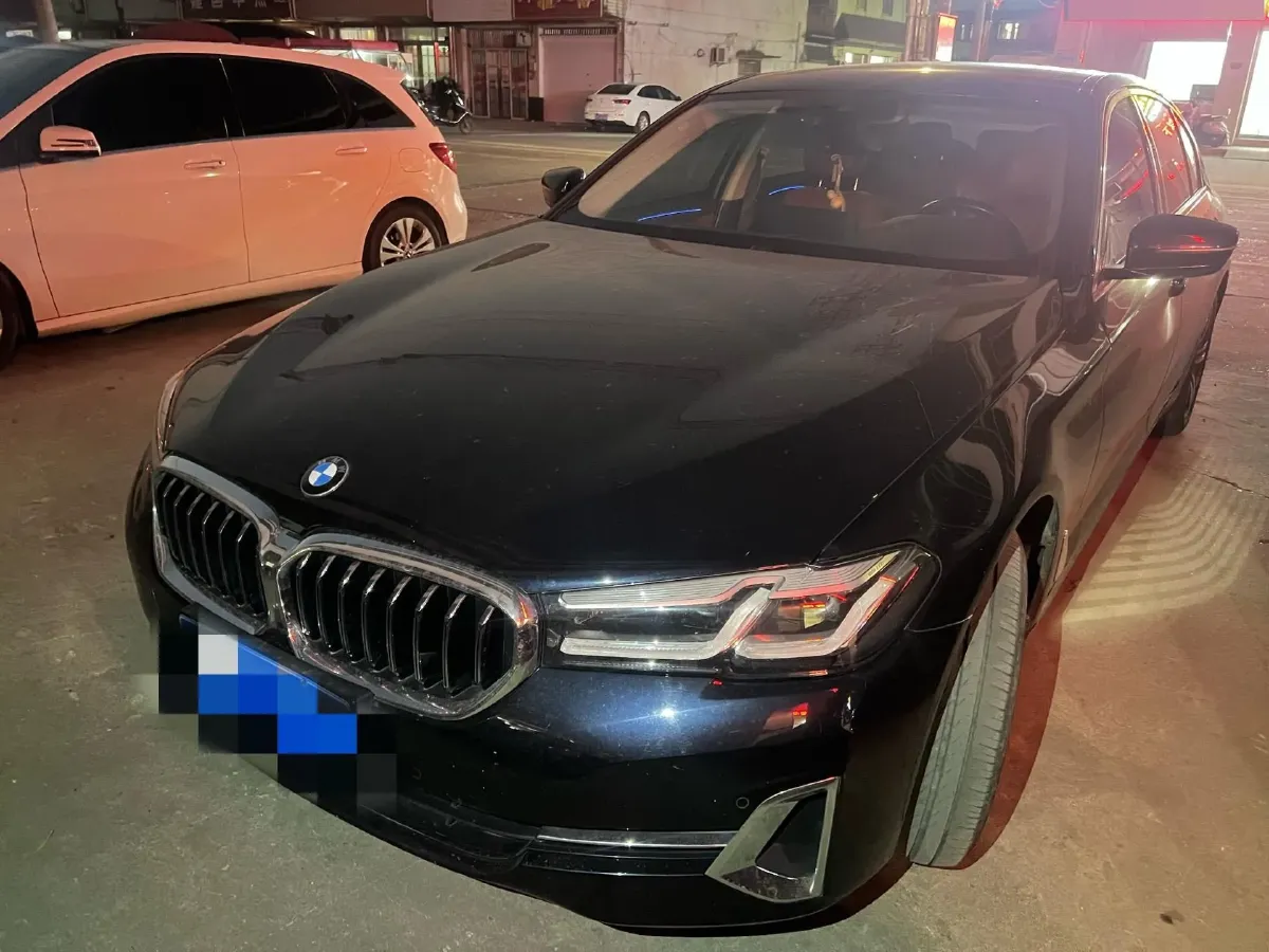 2022 BMW 5 Series 2.0T 252HP L4 8AT,autocango,china used car exporter,china ev exporter,chinese used car exporter,chinese used ev exporter