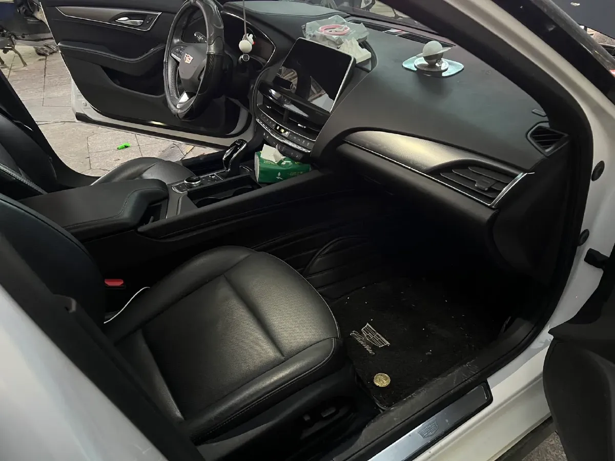 2022 Cadillac CT5 2.0T 237HP L4 10AT,autocango,china used car exporter,china ev exporter,chinese used car exporter,chinese used ev exporter