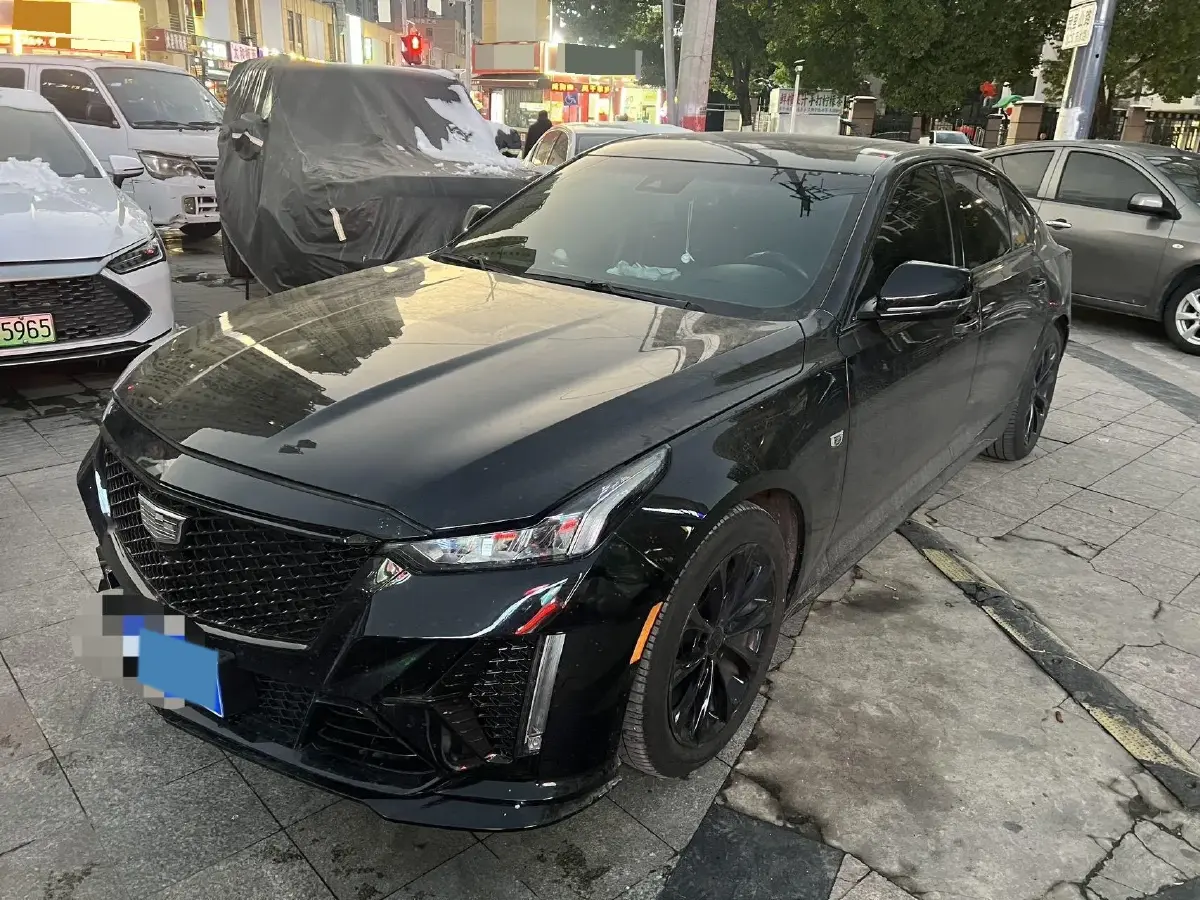 2022 Cadillac CT5 2.0T 237HP L4 10AT