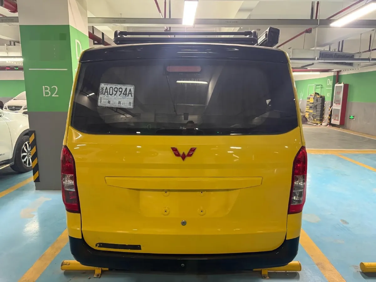 2016 WuLing RongGuang V 1.5L 112HP L4 5MT,autocango,china used car exporter,china ev exporter,chinese used car exporter,chinese used ev exporter