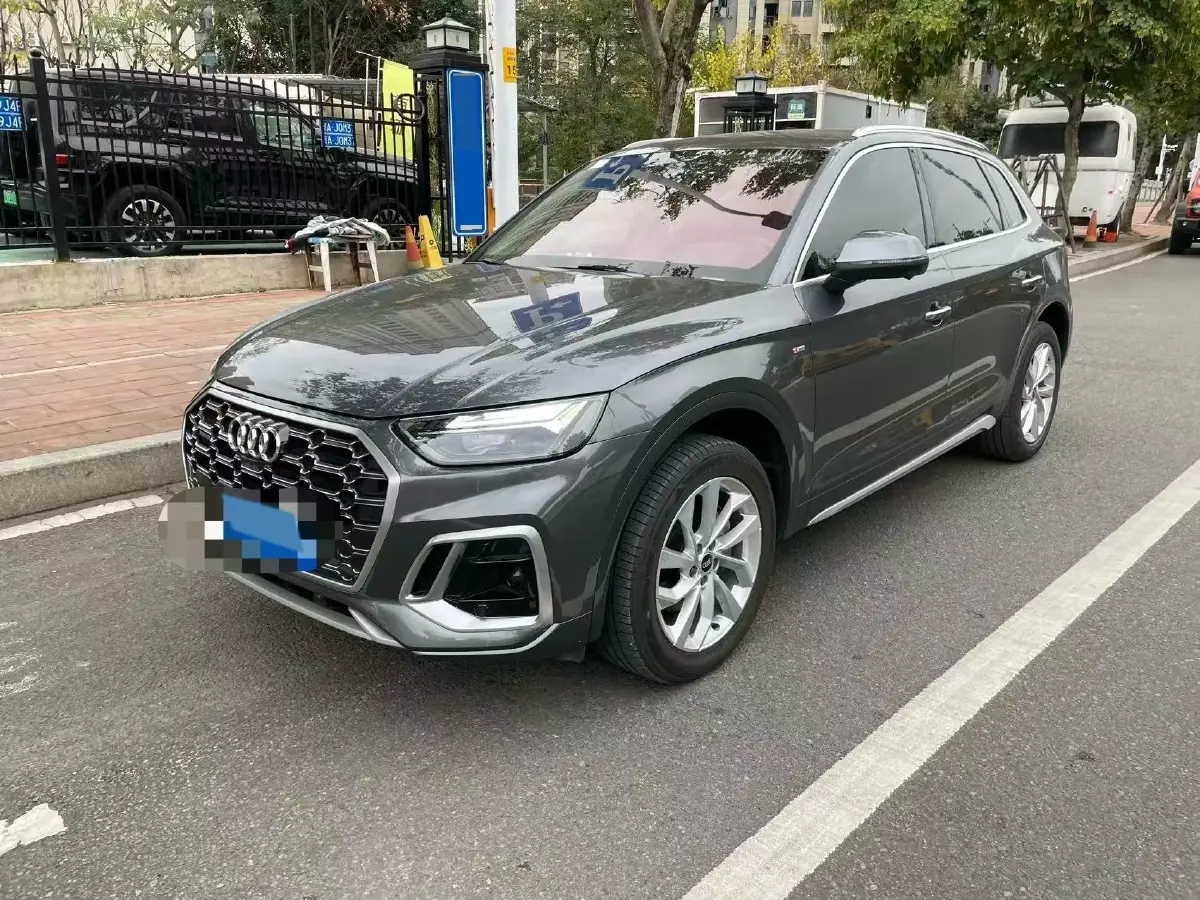 2022 Audi Q5L 2.0T 190HP L4 7DCT
