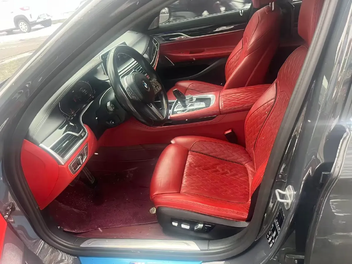 2021 BMW 7 Series 3.0T 340HP L6 8AT,autocango,china used car exporter,china ev exporter,chinese used car exporter,chinese used ev exporter