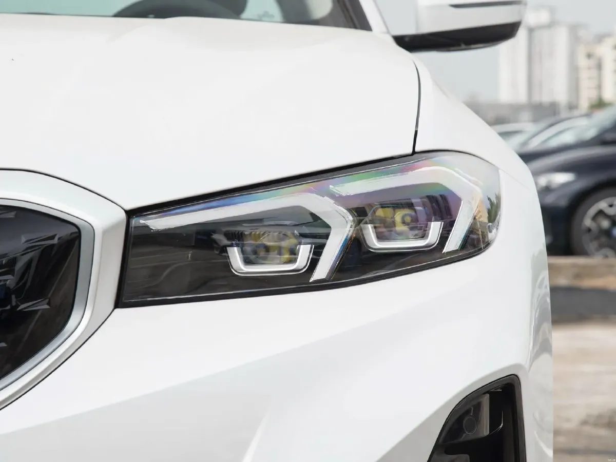 2024 BMW i3 BEV 70KWH,autocango,china used car exporter,china ev exporter,chinese used car exporter,chinese used ev exporter