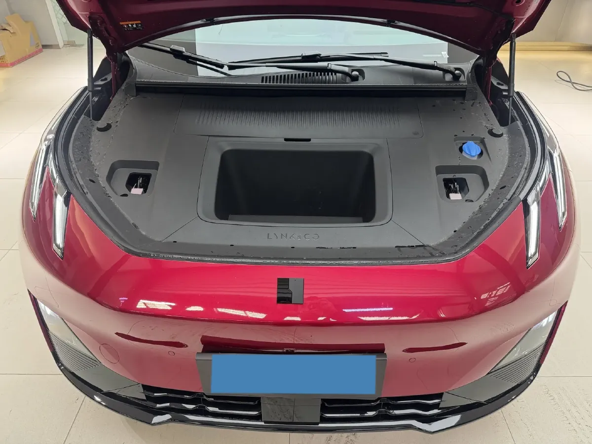 2025 Dongfeng Z9 2.0T 258HP L4 8AT,autocango,china used car exporter,china ev exporter,chinese used car exporter,chinese used ev exporter