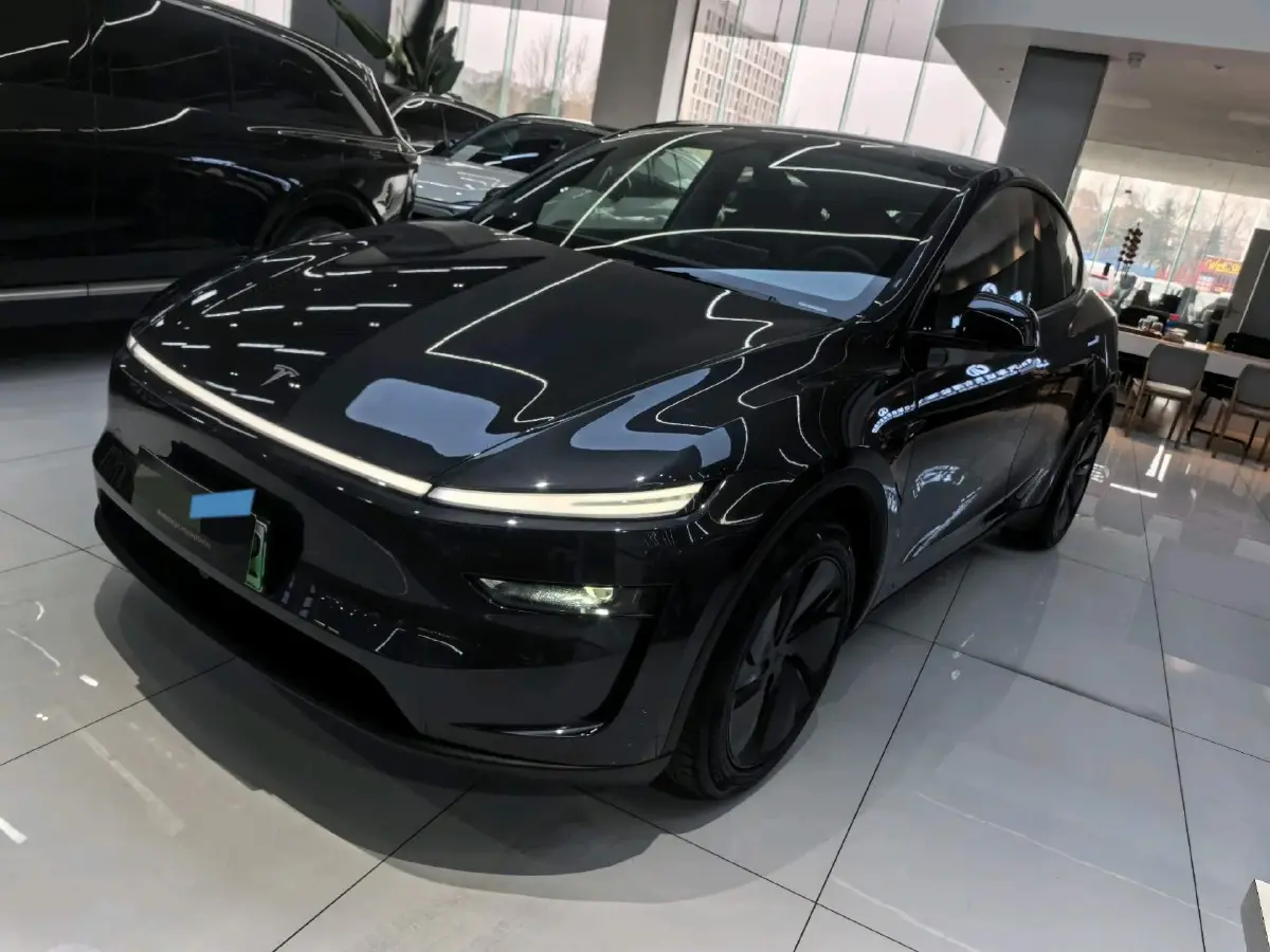2025 Tesla Model Y BEV 78.4KWH