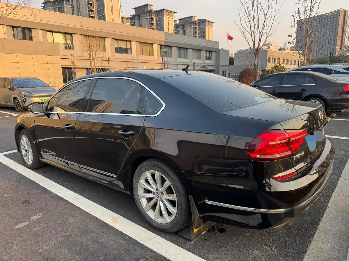 2017 Volkswagen Passat 1.8T 180HP L4 7DCT,autocango,china used car exporter,china ev exporter,chinese used car exporter,chinese used ev exporter