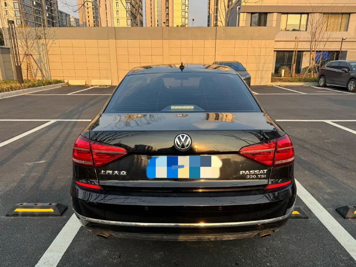 2017 Volkswagen Passat 1.8T 180HP L4 7DCT,autocango,china used car exporter,china ev exporter,chinese used car exporter,chinese used ev exporter