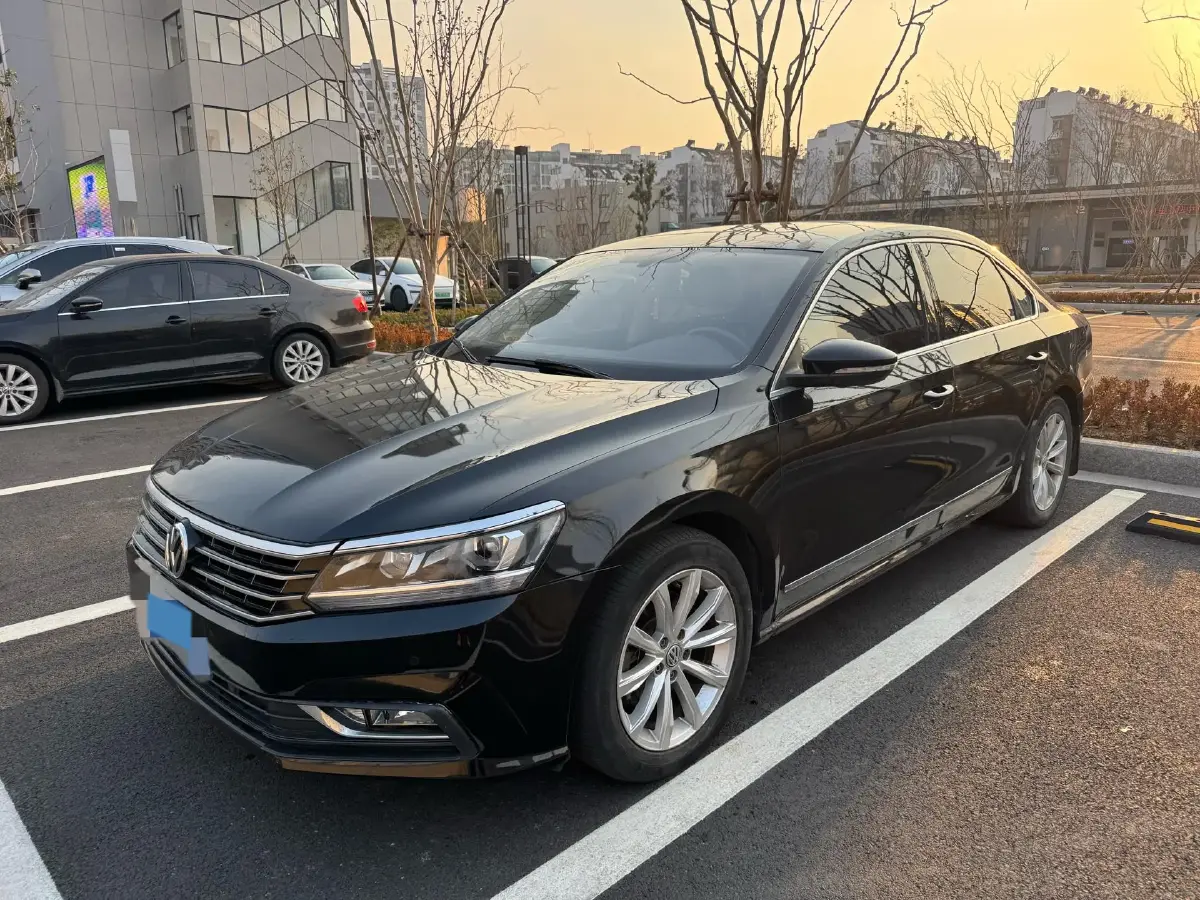 2017 Volkswagen Passat 1.8T 180HP L4 7DCT