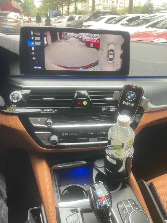 2021 BMW 5 Series 2.0T 252HP L4 8AT,autocango,china used car exporter,china ev exporter,chinese used car exporter,chinese used ev exporter