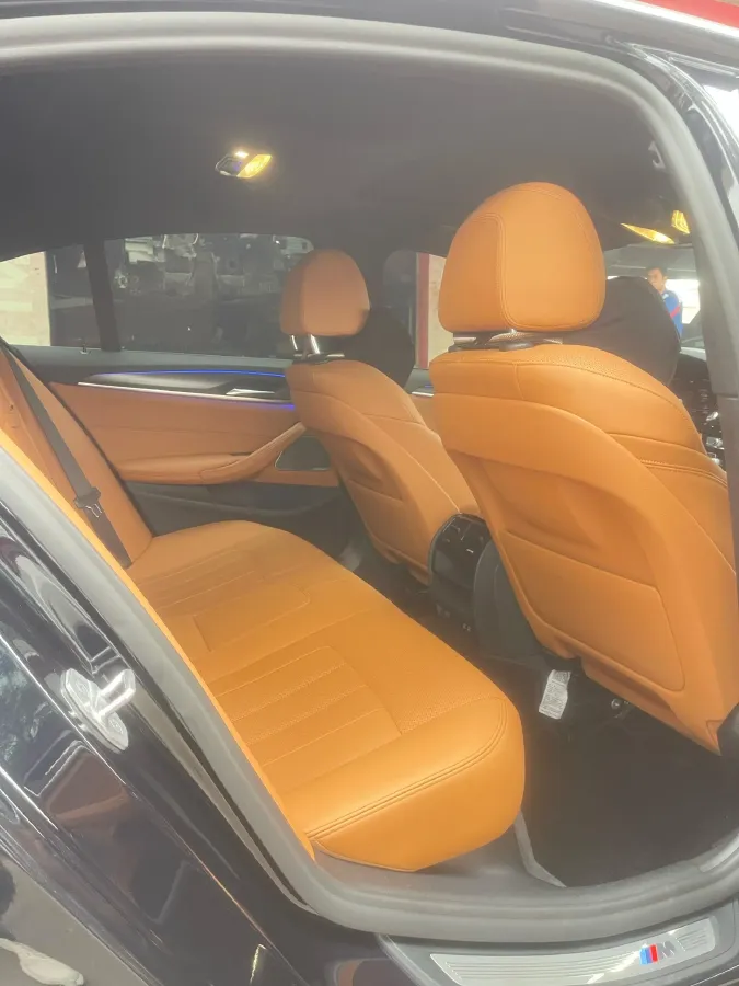 2021 BMW 5 Series 2.0T 252HP L4 8AT,autocango,china used car exporter,china ev exporter,chinese used car exporter,chinese used ev exporter