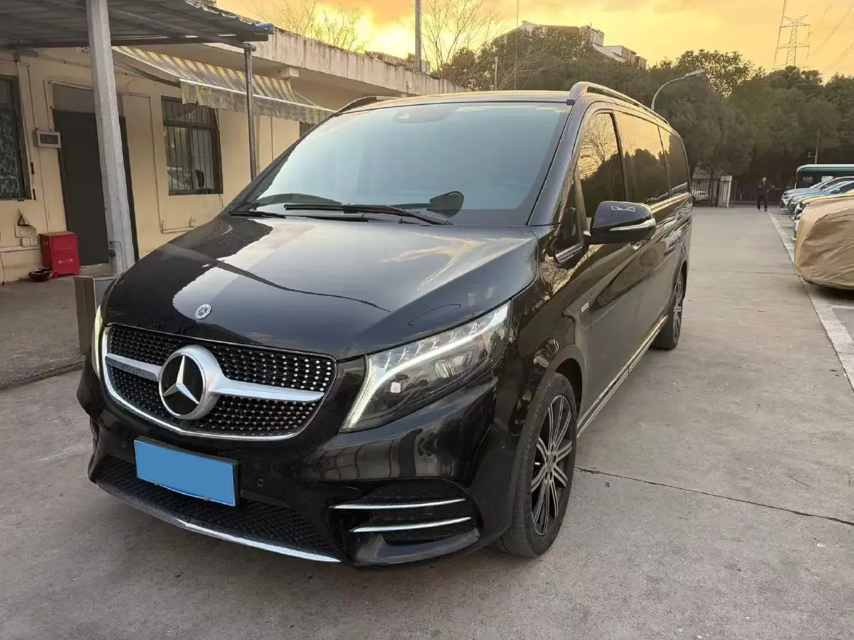 2022 Mercedes-Benz V Class 2.0T 211HP L4 9AT