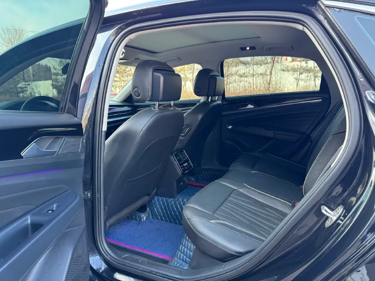 2022 Xpeng P7 BEV 60.2KWH,autocango,china used car exporter,china ev exporter,chinese used car exporter,chinese used ev exporter