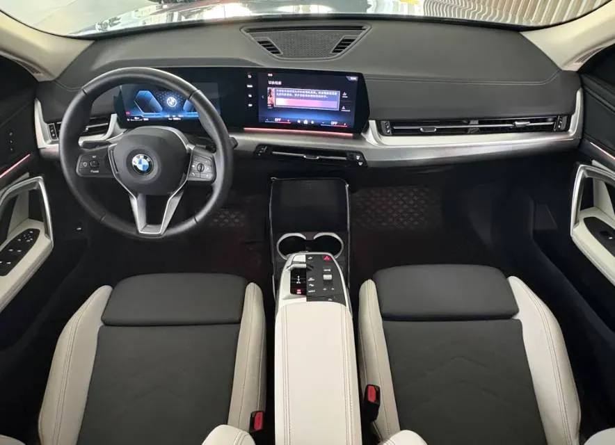 2024 BMW X2 2.0T 204HP L4 7DCT,autocango,china used car exporter,china ev exporter,chinese used car exporter,chinese used ev exporter