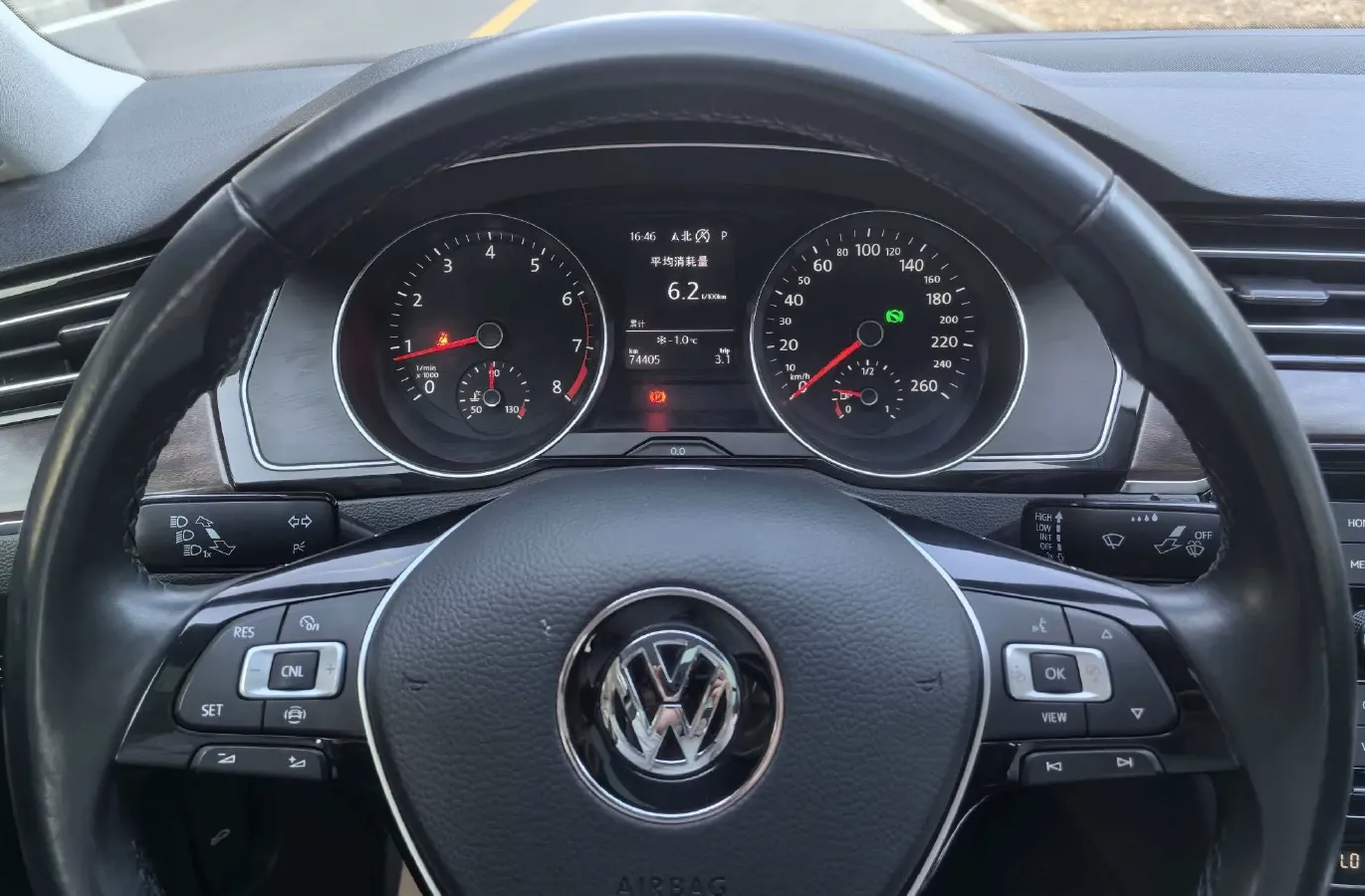 2019 Volkswagen Magotan 2.0T 186HP L4 7DCT,autocango,china used car exporter,china ev exporter,chinese used car exporter,chinese used ev exporter
