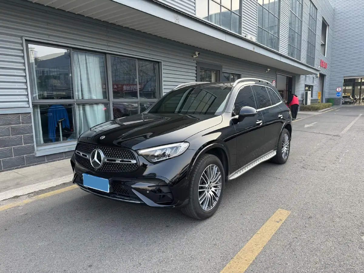 2025 Mercedes-Benz GLC Class 2.0T 258HP L4 9AT