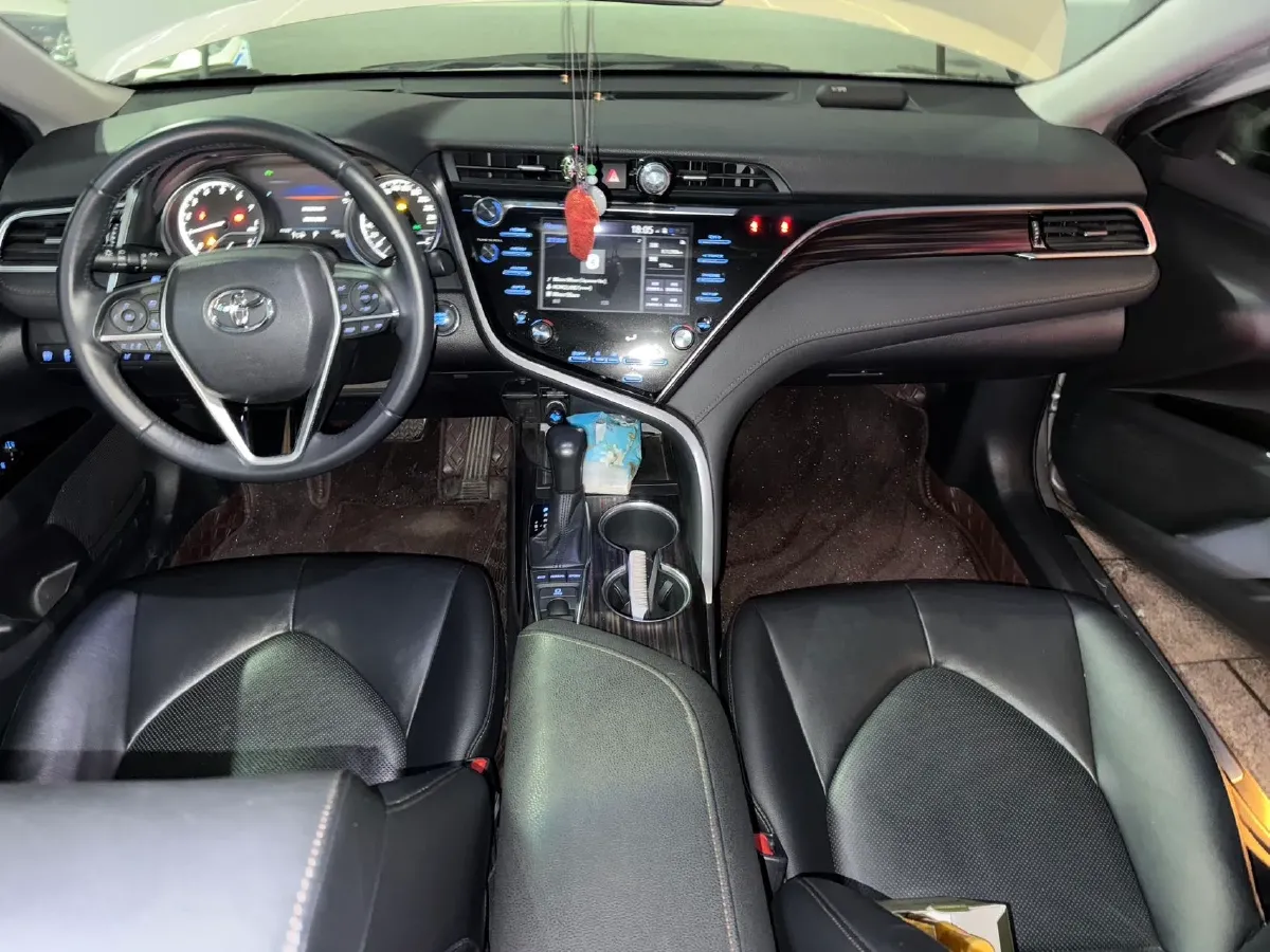 2018 Toyota Camry 2.5L 209HP L4 8AT,autocango,china used car exporter,china ev exporter,chinese used car exporter,chinese used ev exporter