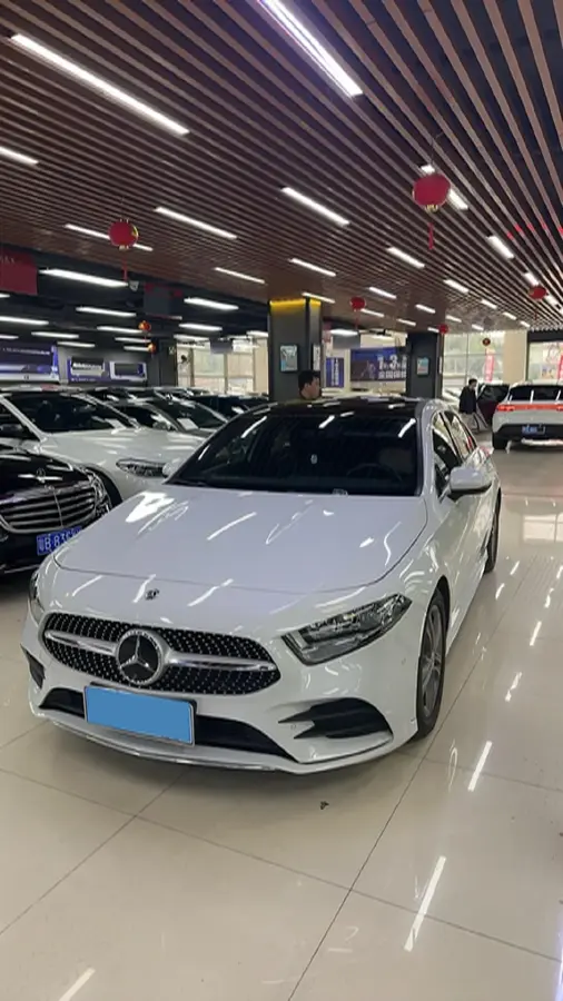 2020 Mercedes-Benz A Class 1.3T 136HP L4 7DCT