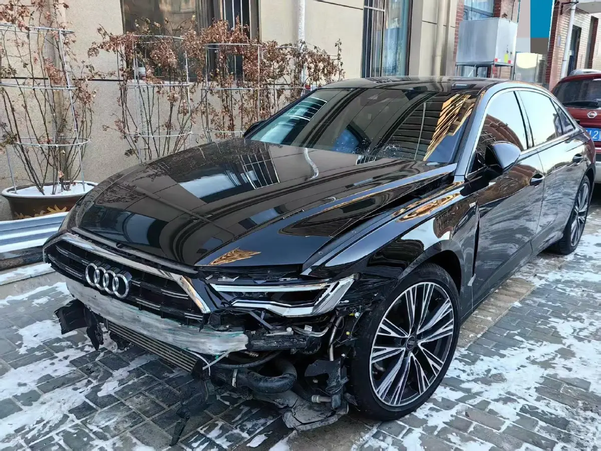 2024 Audi A6L 2.0T 245HP L4 7DCT