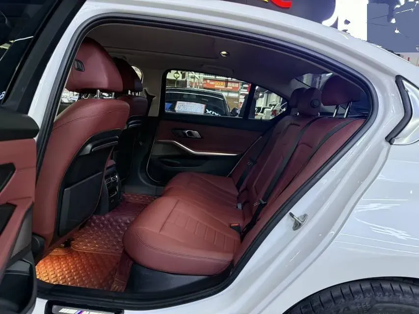 2021 BMW 3 Series 2.0T 156HP L4 8AT,autocango,china used car exporter,china ev exporter,chinese used car exporter,chinese used ev exporter