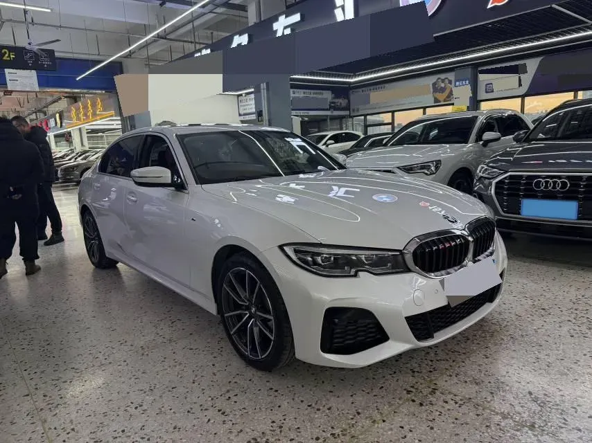 2021 BMW 3 Series 2.0T 156HP L4 8AT,autocango,china used car exporter,china ev exporter,chinese used car exporter,chinese used ev exporter