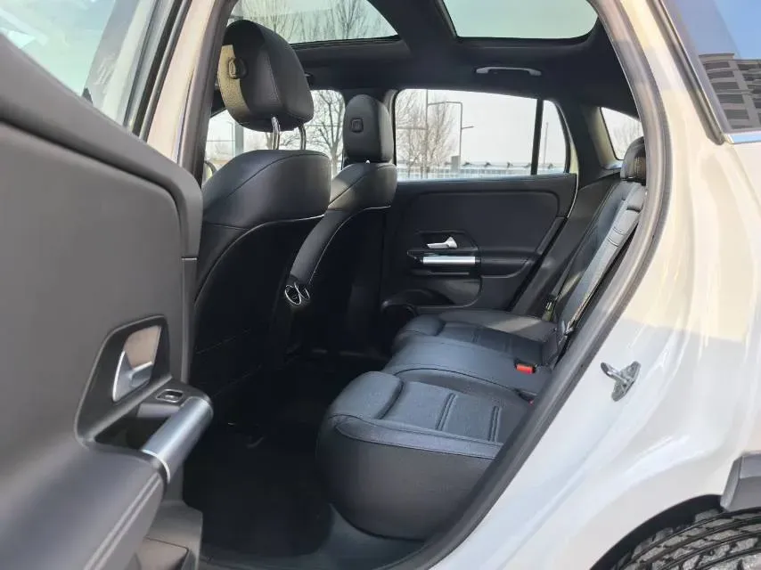 2023 Mercedes-Benz EQA Class BEV 73.5KWH,autocango,china used car exporter,china ev exporter,chinese used car exporter,chinese used ev exporter