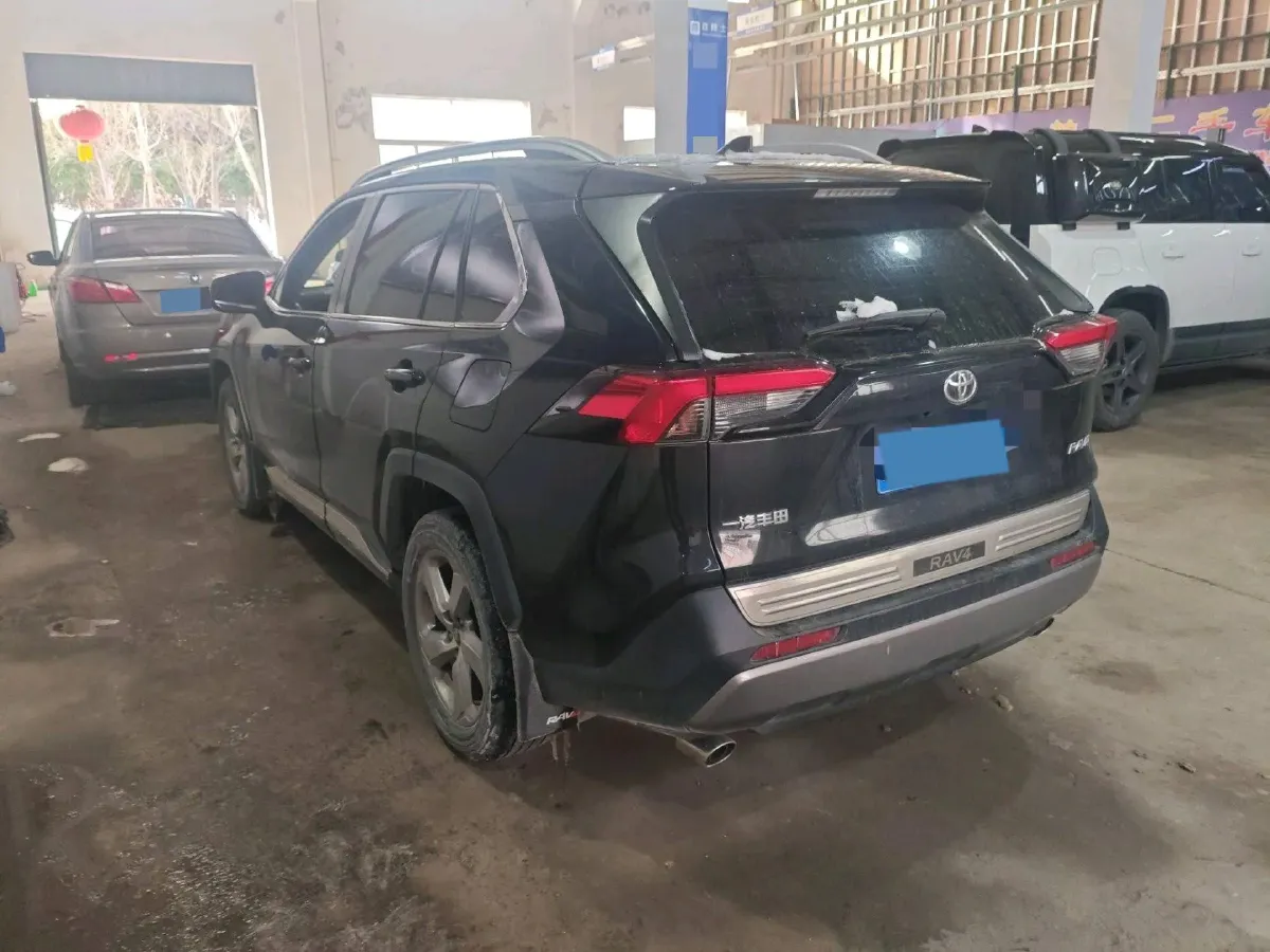 2021 Toyota RAV4 2.0L 171HP L4 CVT,autocango,china used car exporter,china ev exporter,chinese used car exporter,chinese used ev exporter