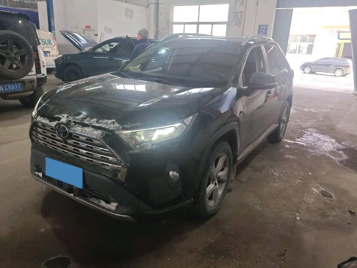 2021 Toyota RAV4 2.0L 171HP L4 CVT,autocango,china used car exporter,china ev exporter,chinese used car exporter,chinese used ev exporter