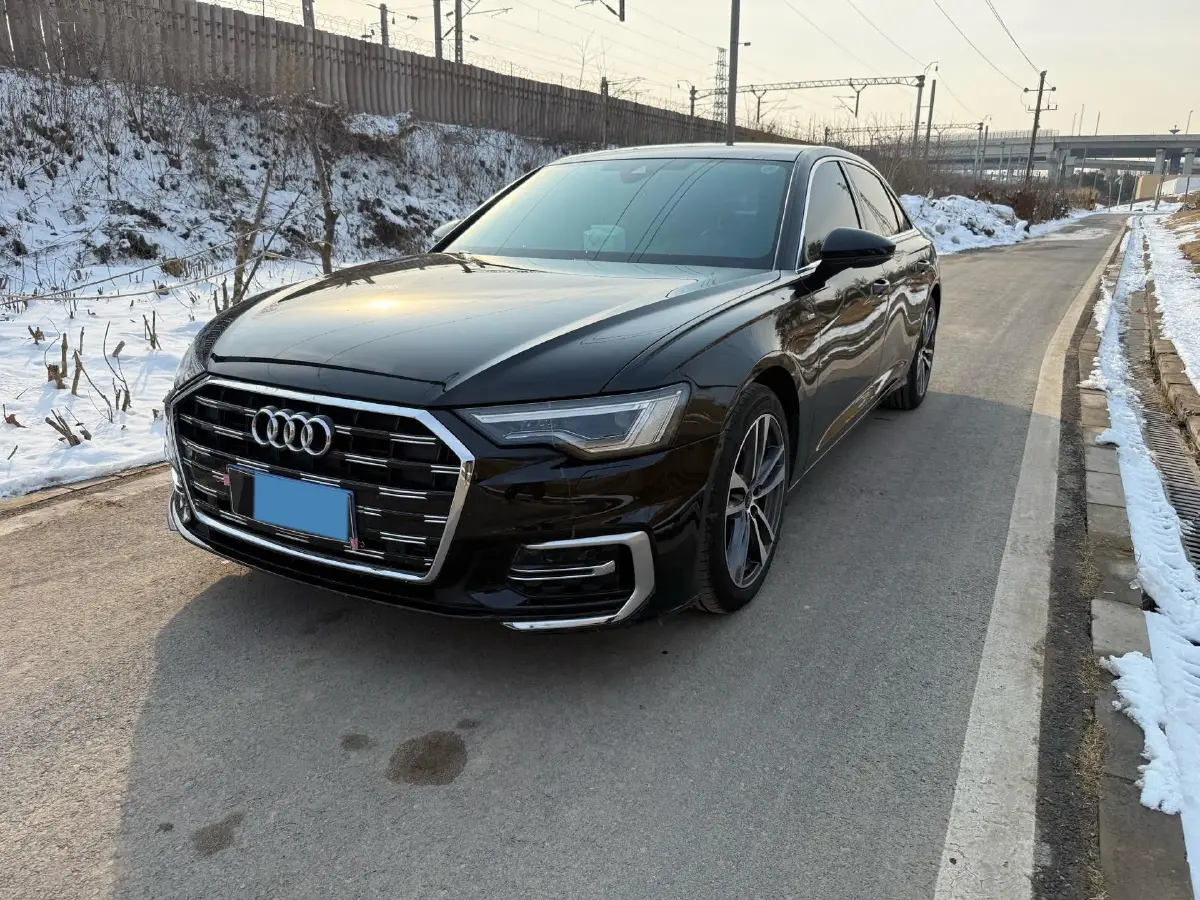 2024 Audi A6L 2.0T 190HP L4 7DCT