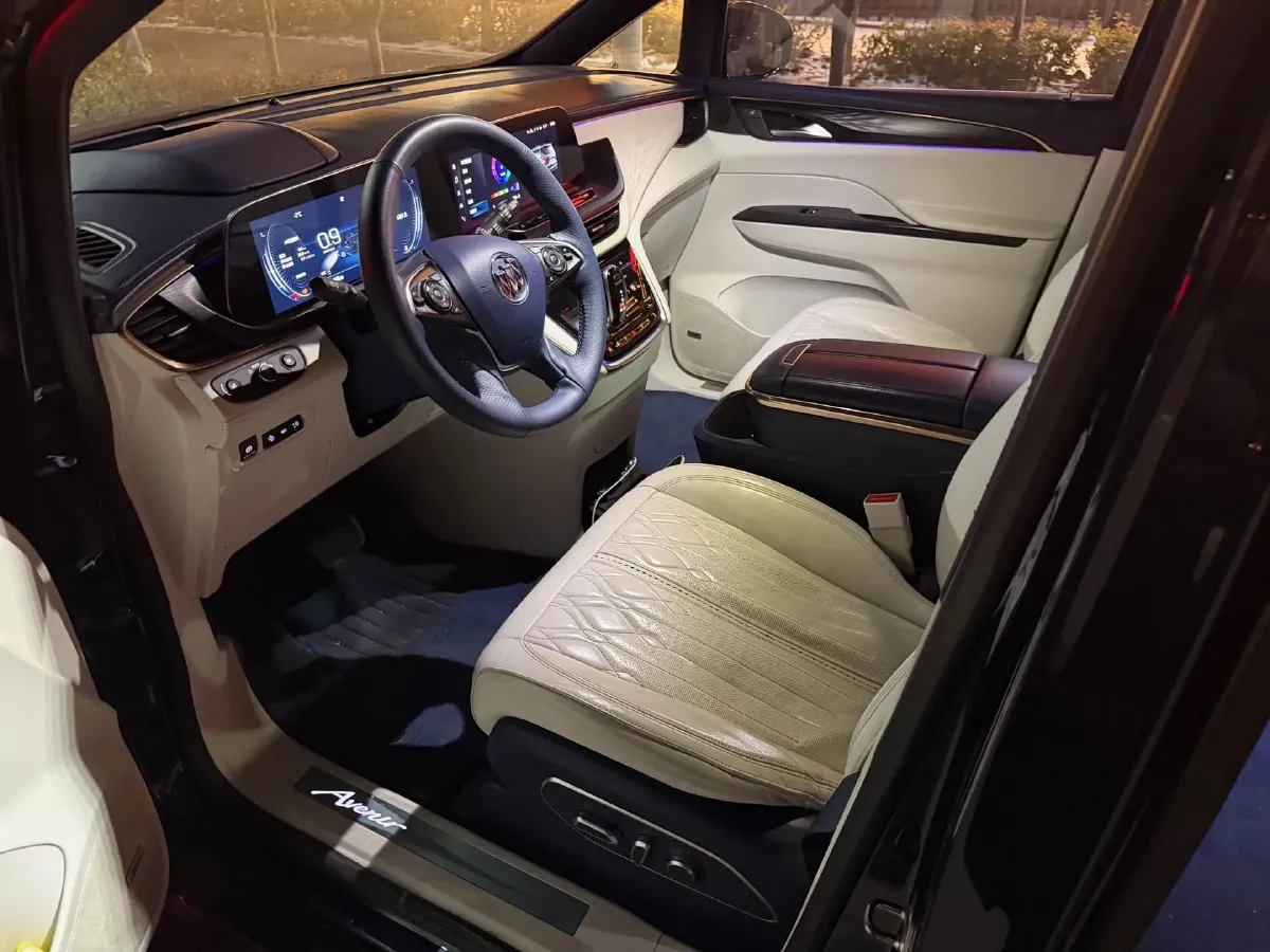 2020 Buick GL8 2.0T 237HP L4 9AT,autocango,china used car exporter,china ev exporter,chinese used car exporter,chinese used ev exporter