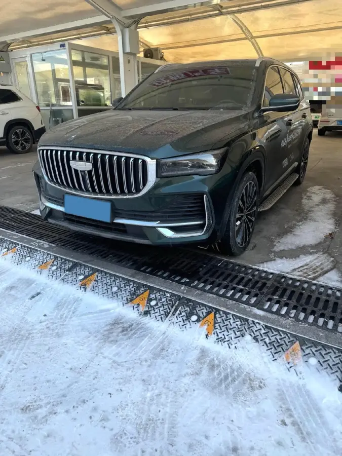 2025 Geely Monjaro 2.0T 238HP L4 8AT