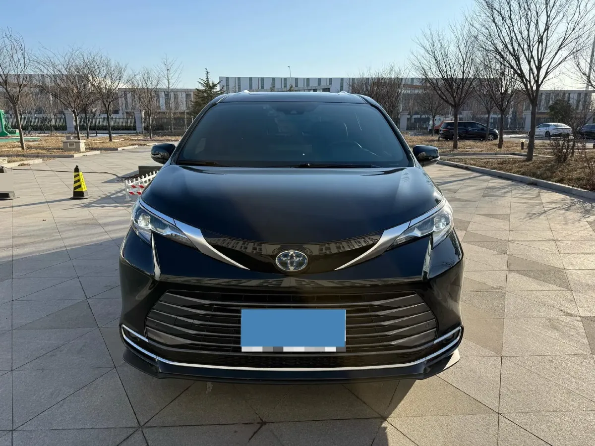 2021 Toyota Sienna 2.5L 192HP L4 E-CVT Hybrid,autocango,china used car exporter,china ev exporter,chinese used car exporter,chinese used ev exporter
