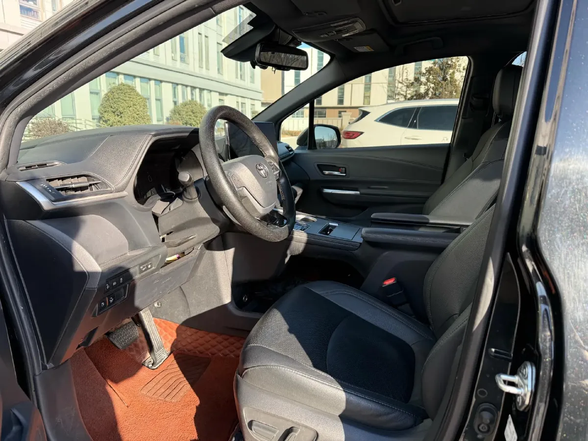 2021 Toyota Sienna 2.5L 192HP L4 E-CVT Hybrid,autocango,china used car exporter,china ev exporter,chinese used car exporter,chinese used ev exporter
