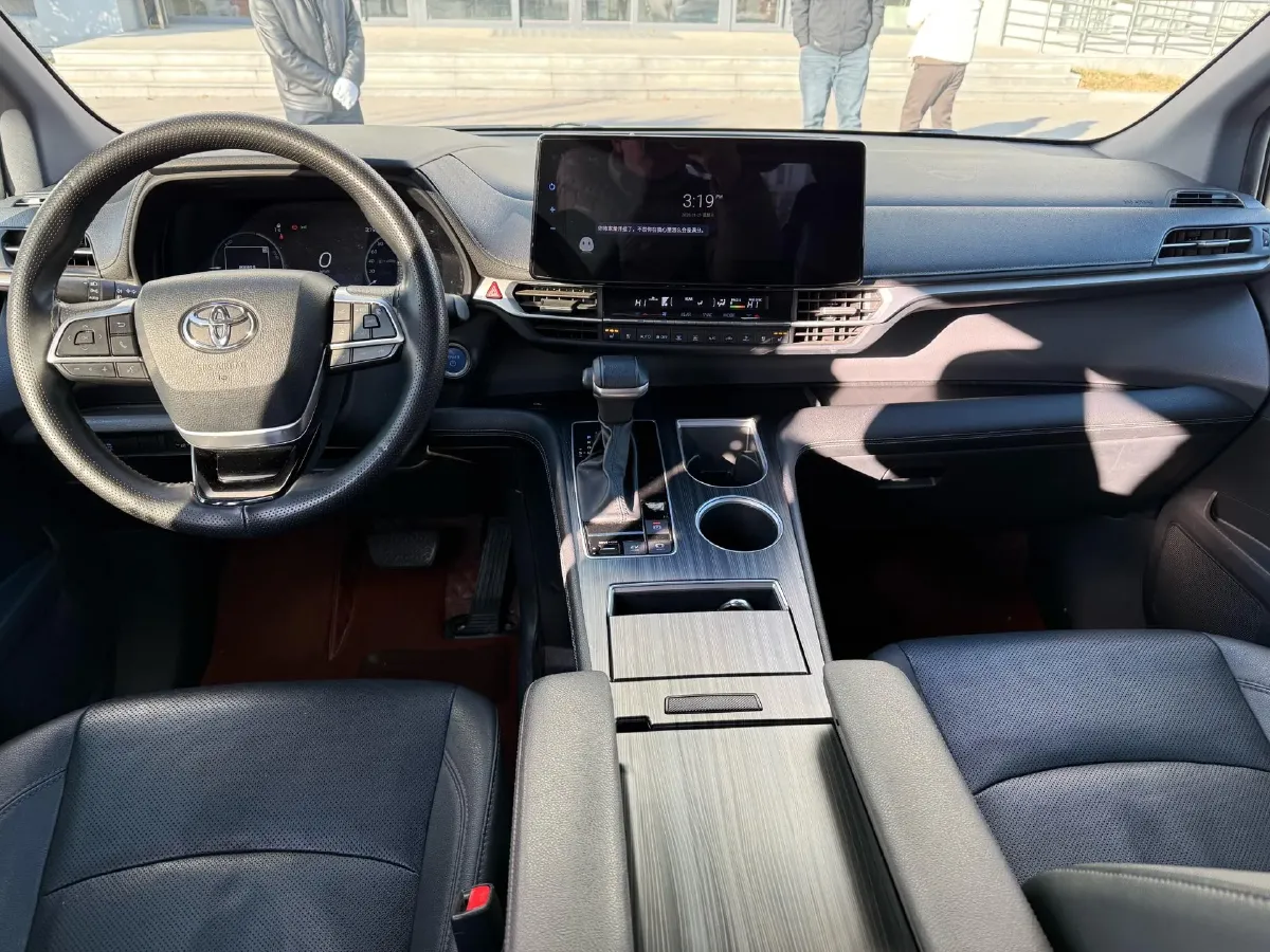 2021 Toyota Sienna 2.5L 192HP L4 E-CVT Hybrid,autocango,china used car exporter,china ev exporter,chinese used car exporter,chinese used ev exporter