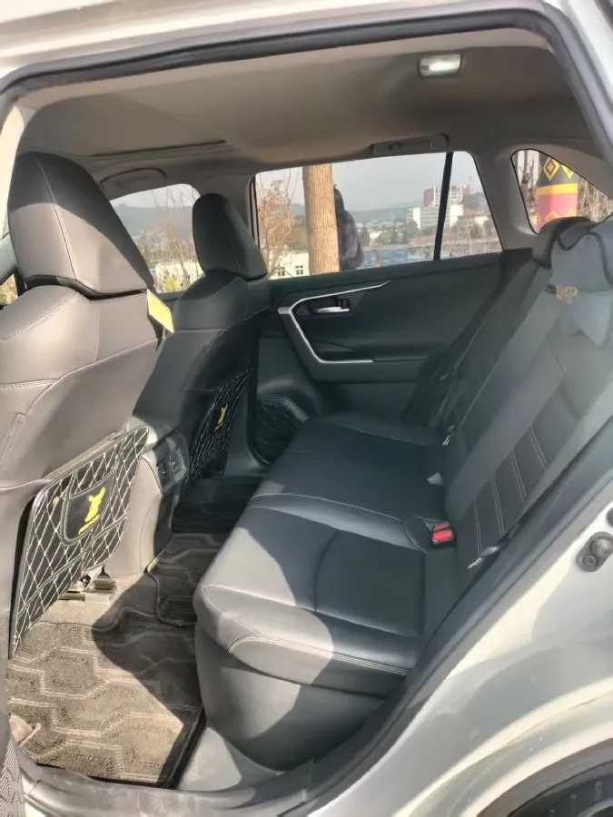 2021 Toyota RAV4 2.5L 178HP L4 E-CVT Hybrid,autocango,china used car exporter,china ev exporter,chinese used car exporter,chinese used ev exporter