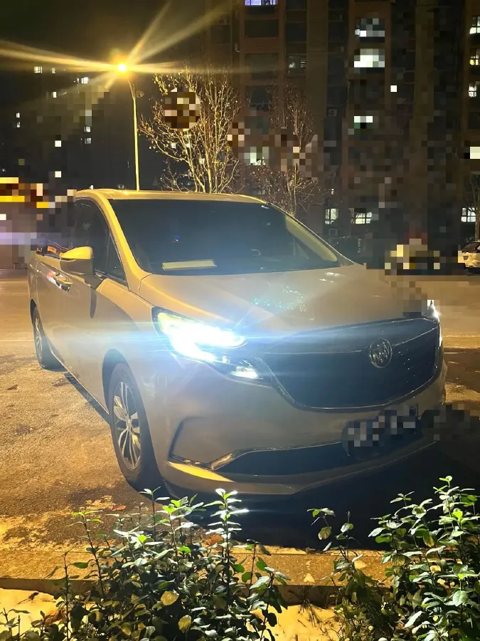 2022 Buick GL8 2.0T 237HP L4 9AT,autocango,china used car exporter,china ev exporter,chinese used car exporter,chinese used ev exporter