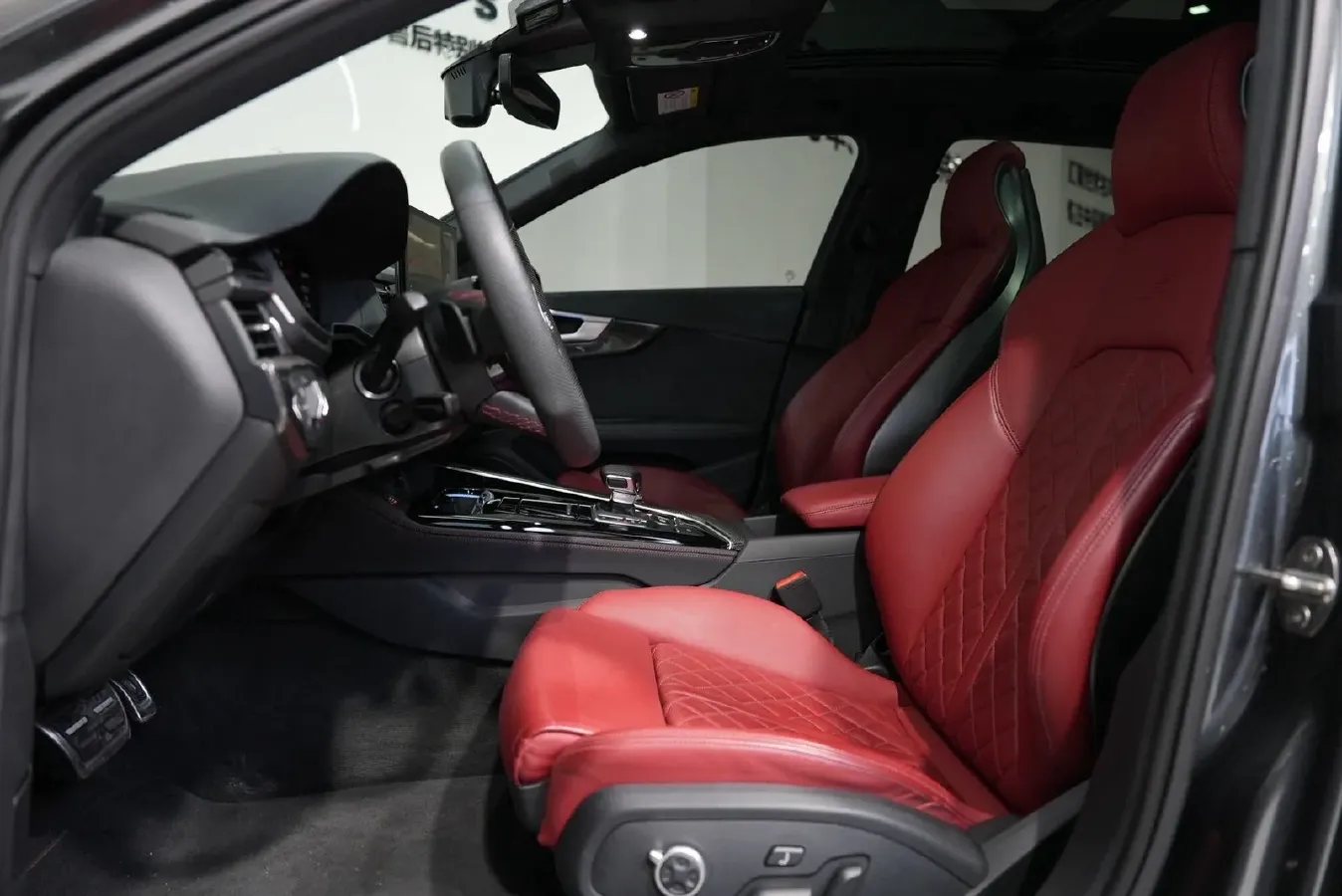 2024 Audi S4 3.0T 354HP V6 8AT,autocango,china used car exporter,china ev exporter,chinese used car exporter,chinese used ev exporter