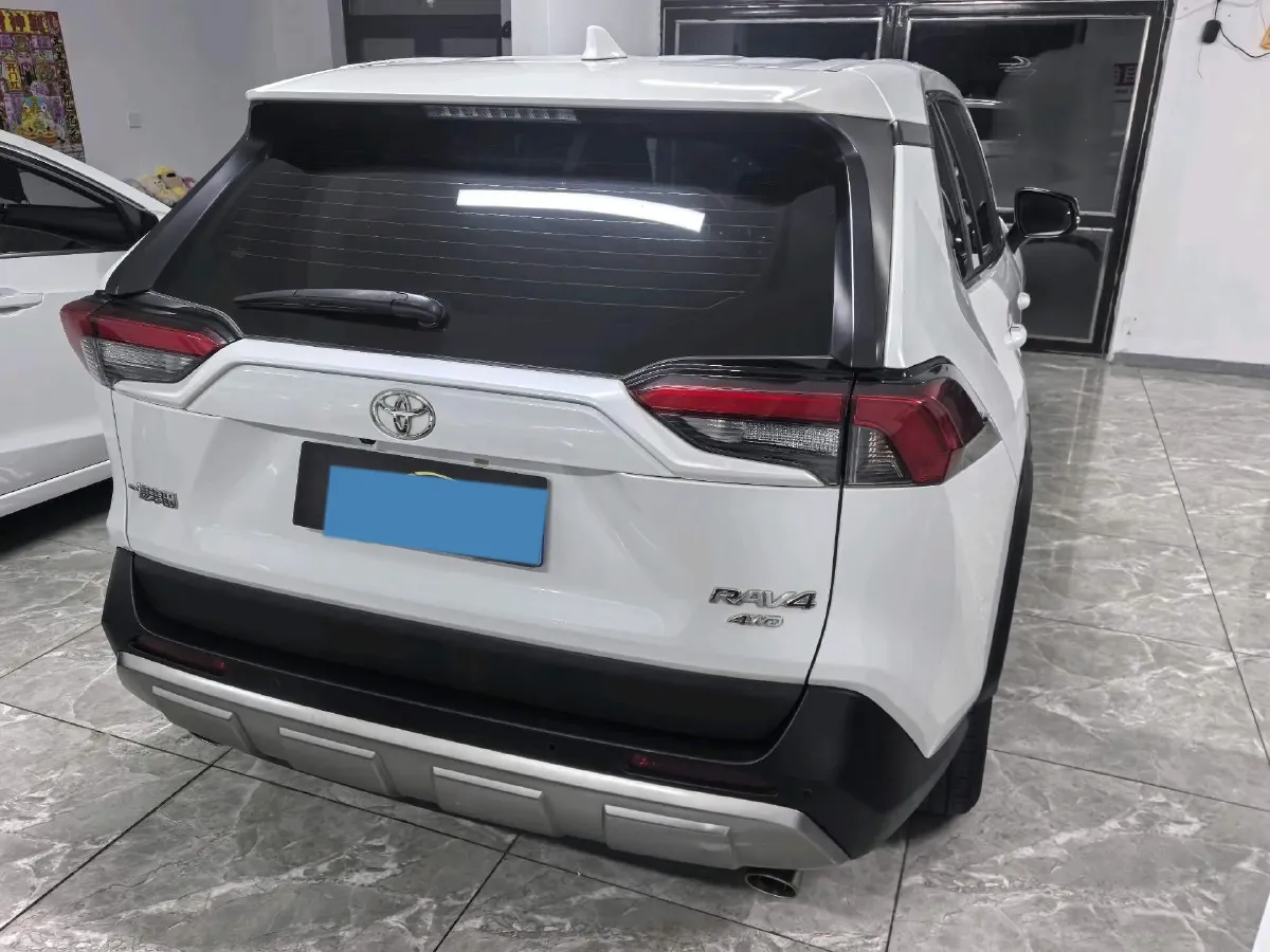 2022 Toyota RAV4 2.0L 171HP L4 CVT,autocango,china used car exporter,china ev exporter,chinese used car exporter,chinese used ev exporter
