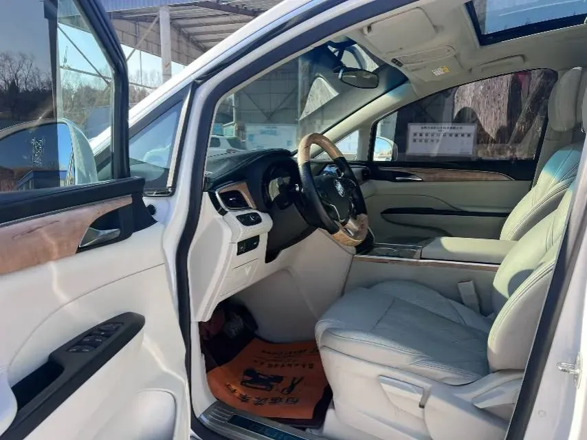 2018 Buick GL8 2.0T 260HP L4 6AT,autocango,china used car exporter,china ev exporter,chinese used car exporter,chinese used ev exporter