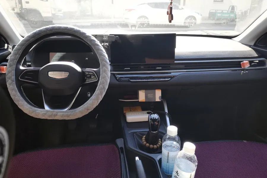 2026 Geely Emgrand 1.5L 120HP L4 5MT,autocango,china used car exporter,china ev exporter,chinese used car exporter,chinese used ev exporter