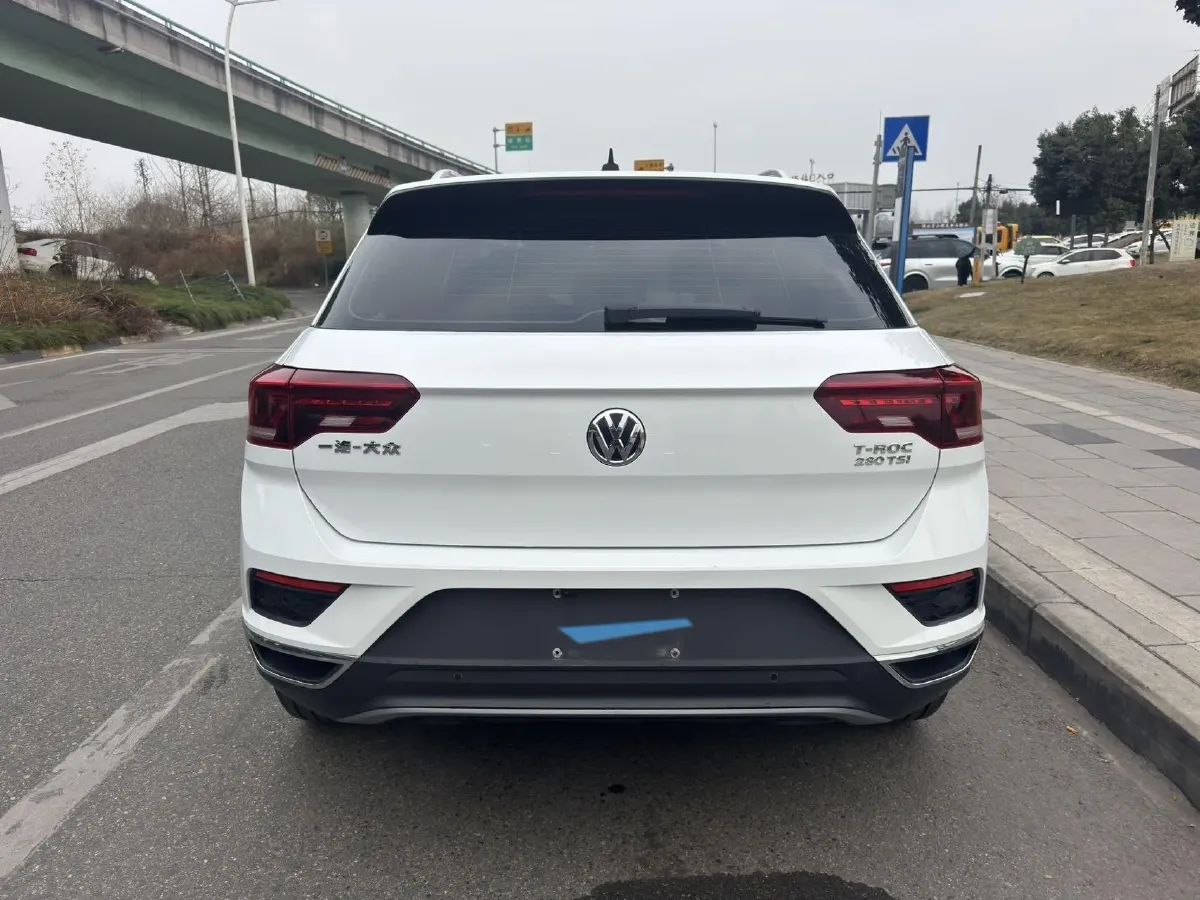 2018 Mitsubishi Eclipse Cross 1.5T 170HP L4 CVT,autocango,china used car exporter,china ev exporter,chinese used car exporter,chinese used ev exporter