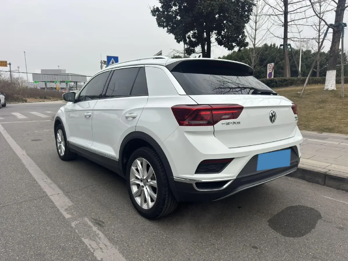 2018 Mitsubishi Eclipse Cross 1.5T 170HP L4 CVT,autocango,china used car exporter,china ev exporter,chinese used car exporter,chinese used ev exporter