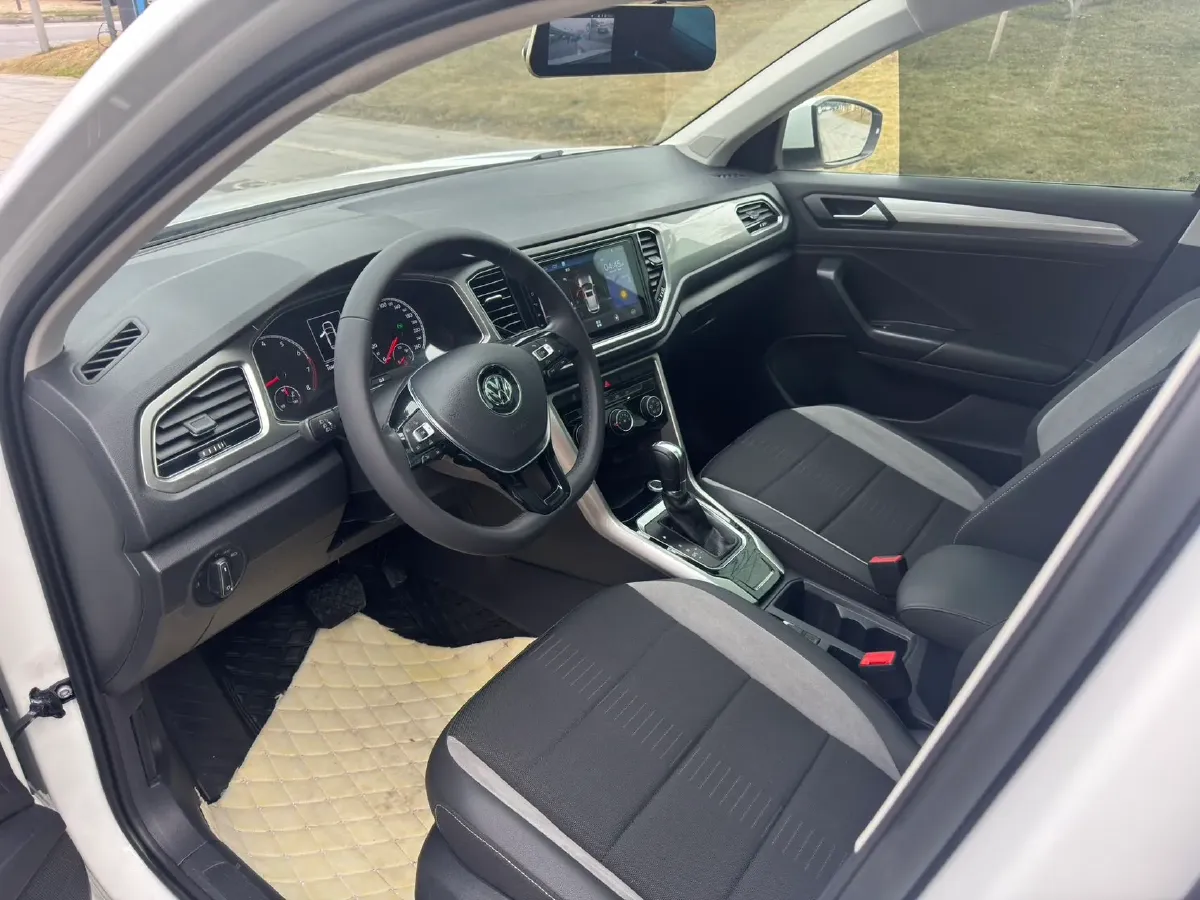 2018 Mitsubishi Eclipse Cross 1.5T 170HP L4 CVT,autocango,china used car exporter,china ev exporter,chinese used car exporter,chinese used ev exporter