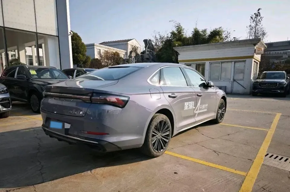 2024 Geely Preface 1.5T 163HP L4 3DHT Hybrid,autocango,china used car exporter,china ev exporter,chinese used car exporter,chinese used ev exporter