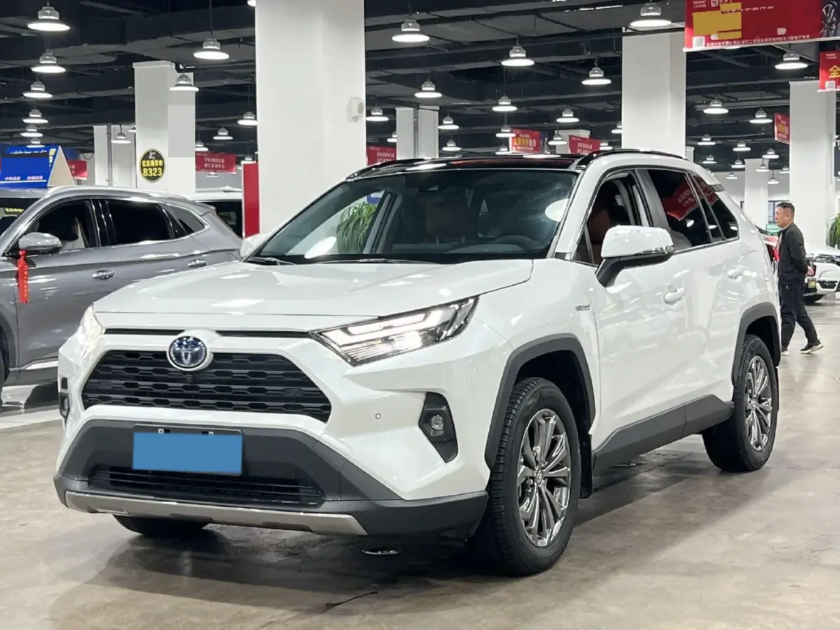 2024 Toyota RAV4 2.5L 178HP L4 E-CVT Hybrid
