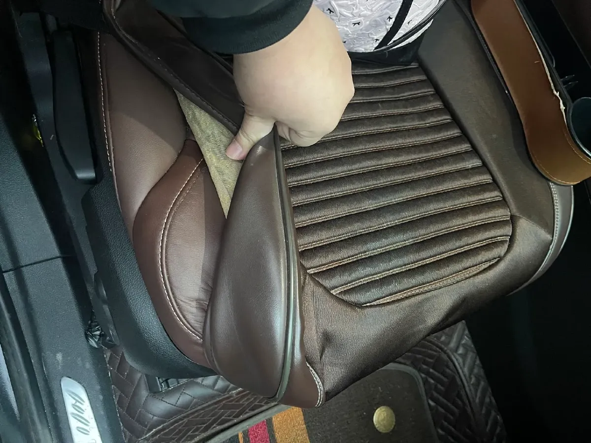 2021 Buick EnvisionPlus 1.5T 169HP L4 7DCT,autocango,china used car exporter,china ev exporter,chinese used car exporter,chinese used ev exporter