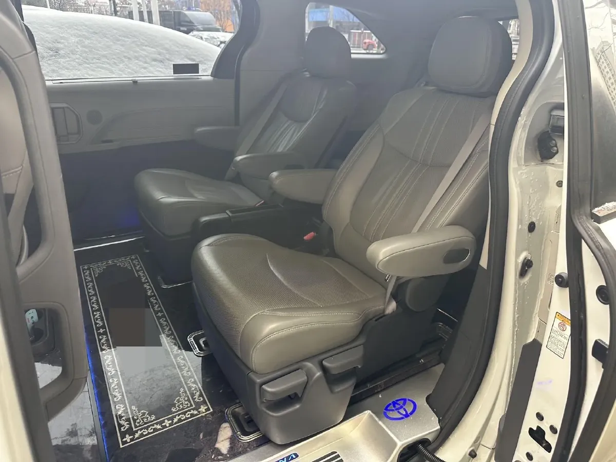 2021 Toyota Sienna 2.5L 192HP L4 E-CVT Hybrid,autocango,china used car exporter,china ev exporter,chinese used car exporter,chinese used ev exporter