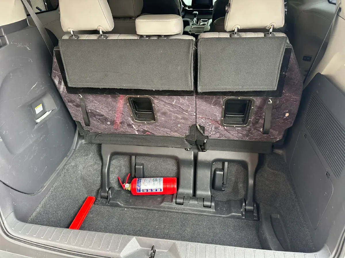 2021 Toyota Sienna 2.5L 192HP L4 E-CVT Hybrid,autocango,china used car exporter,china ev exporter,chinese used car exporter,chinese used ev exporter