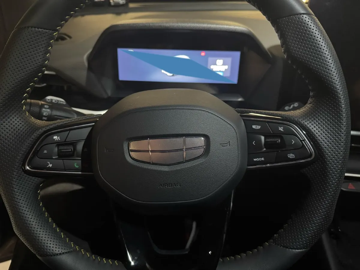 2025 Geely Coolray 1.5T 181HP L4 7DCT,autocango,china used car exporter,china ev exporter,chinese used car exporter,chinese used ev exporter