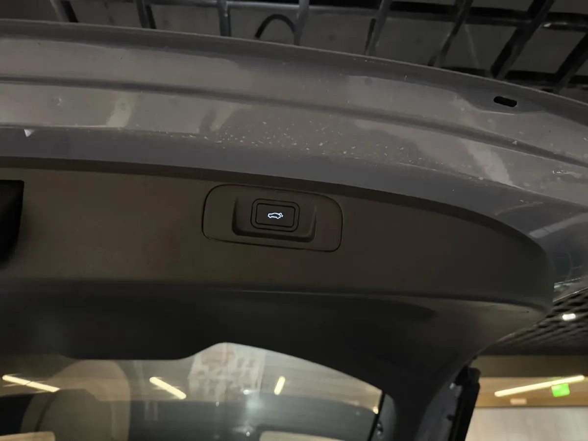 2025 Geely Coolray 1.5T 181HP L4 7DCT,autocango,china used car exporter,china ev exporter,chinese used car exporter,chinese used ev exporter